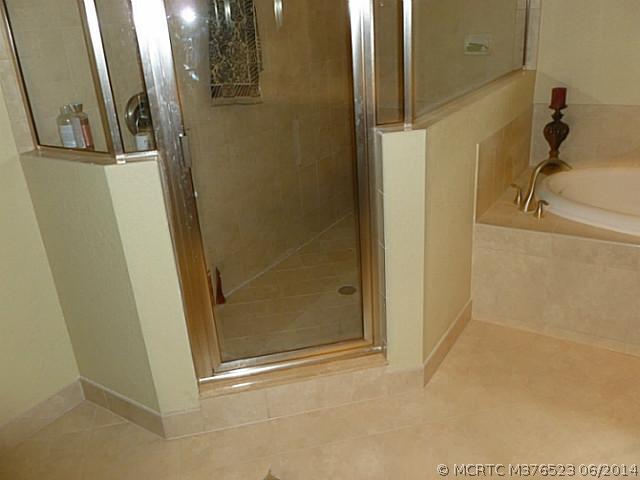 150 Southwest Walking Path Stuart, FL 34997 - Photo 19 of 25 Master Bath/Spa.