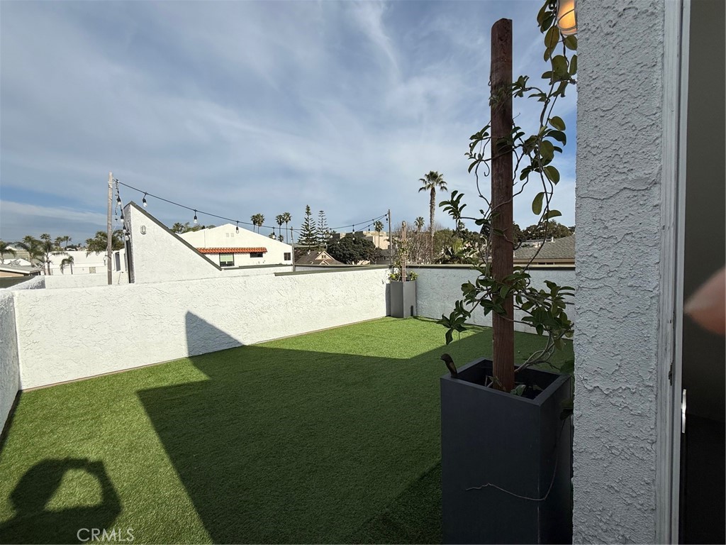 404 North Broadway, Unit 4 Redondo Beach, CA 90277 - Photo 12 of 16
