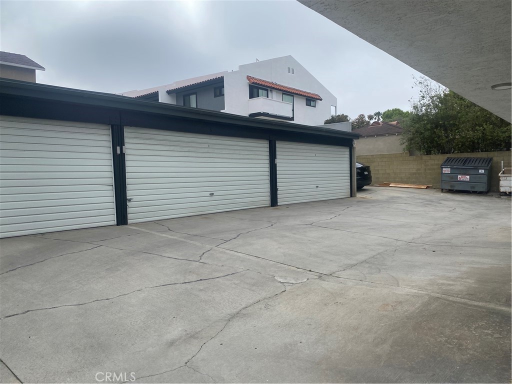 404 North Broadway, Unit 4 Redondo Beach, CA 90277 - Photo 14 of 16