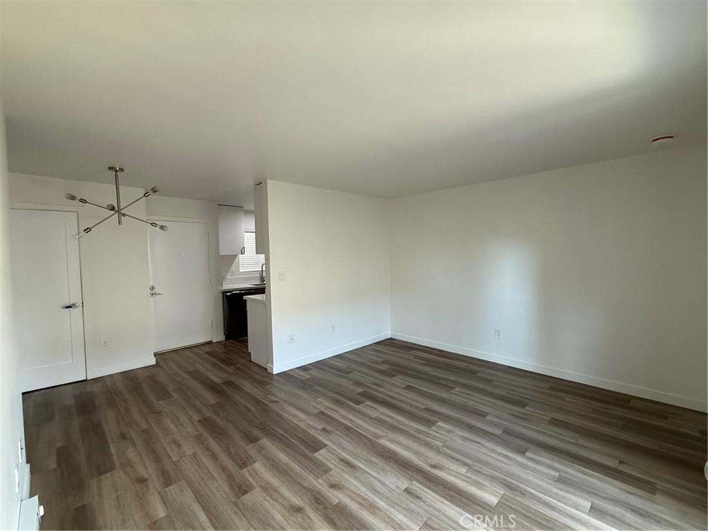 404 North Broadway, Unit 4 Redondo Beach, CA 90277 - Photo 3 of 16