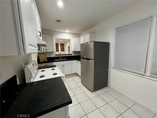 $3,499 | 18656 Runnymede Street, Reseda, CA 91335