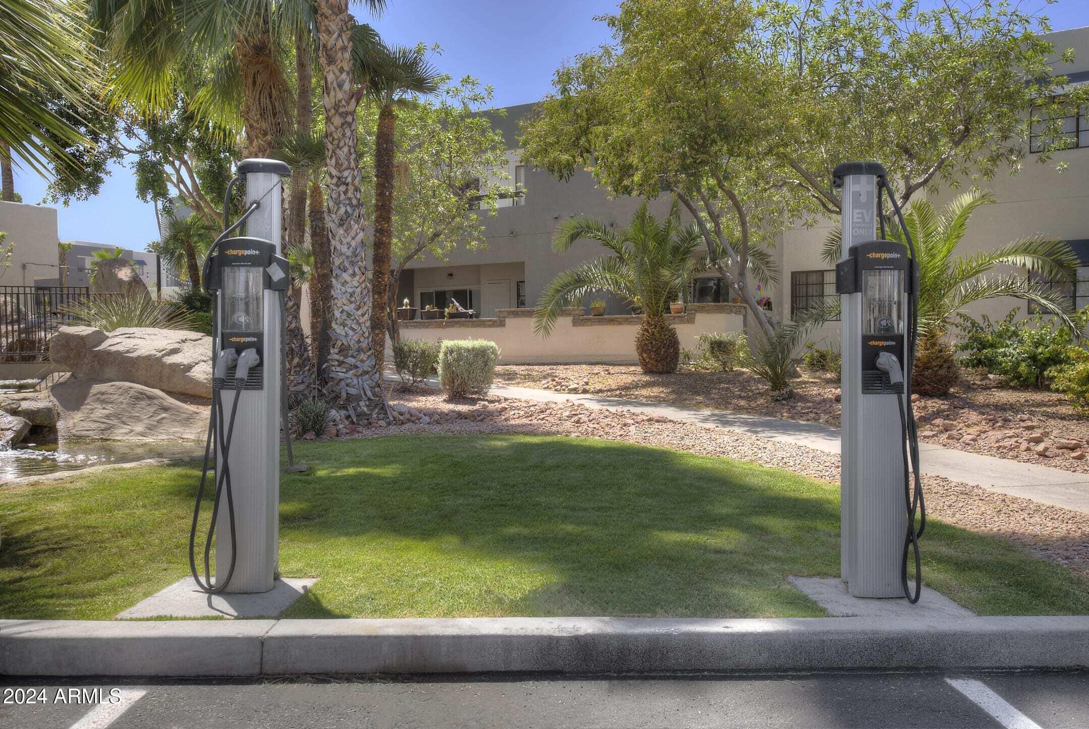 16220 North 7th Street, Unit S2 Phoenix, AZ 85022 - Photo 16 of 17 Electric Charging On-Site