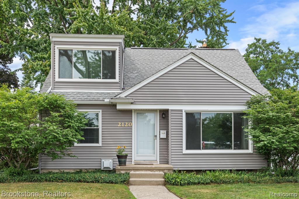 2120 Oxford Road Berkley, MI 48072 - Photo 3 of 42