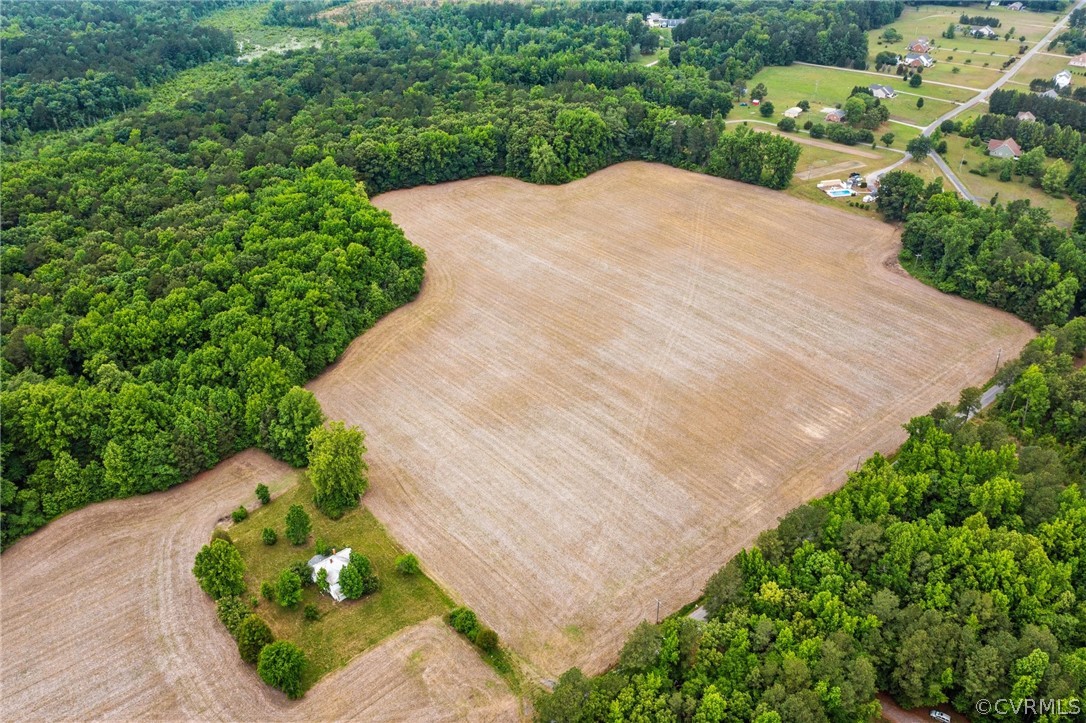 21108 Horseshoe Road Carson, VA 23830 - Photo 2 of 15 a view of a backyard of the house