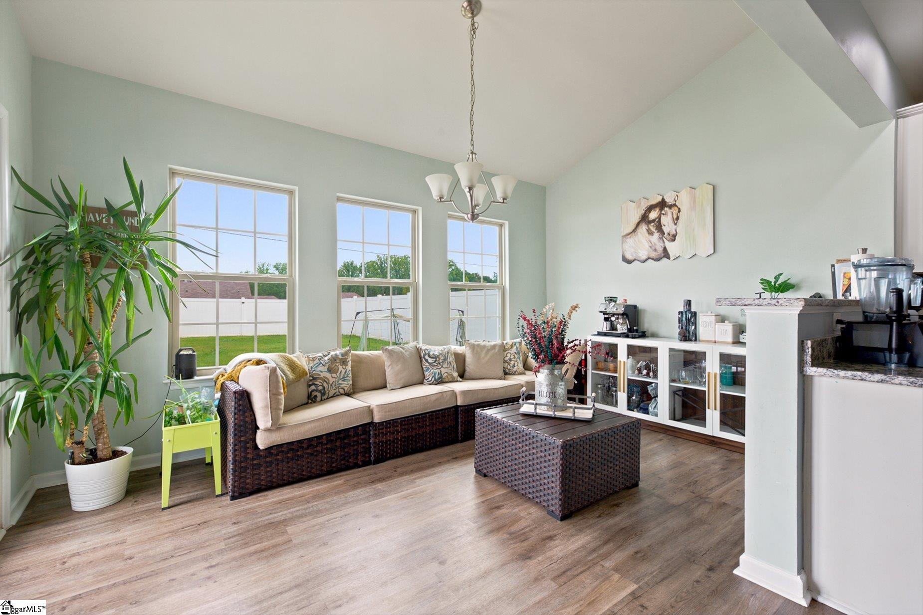 336 Bucklebury Road Greer, SC 29651 - Photo 5 of 27