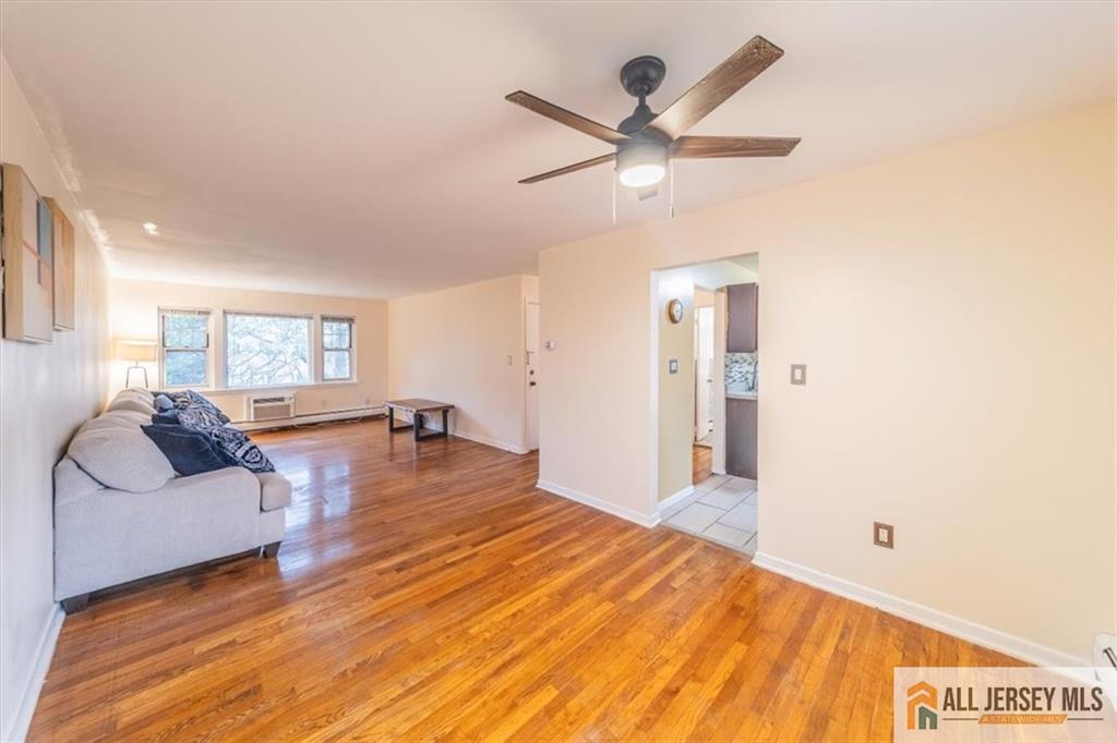 132 The Orchard, Unit L Cranbury, NJ 08512 - Photo 6 of 12