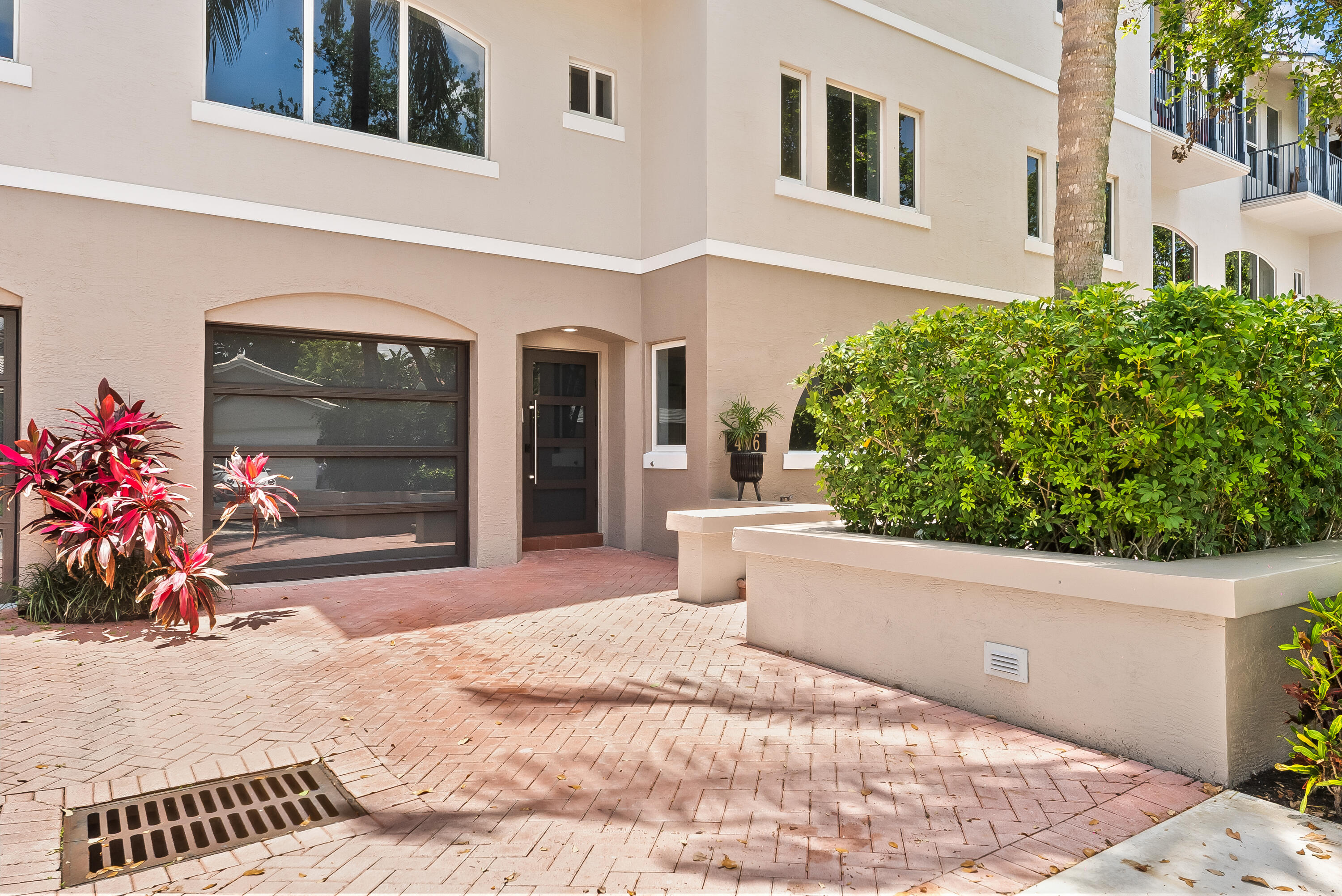 456 East Boca Raton Road Boca Raton, FL 33432 - Photo 2 of 33 a view of a entryway door front of house