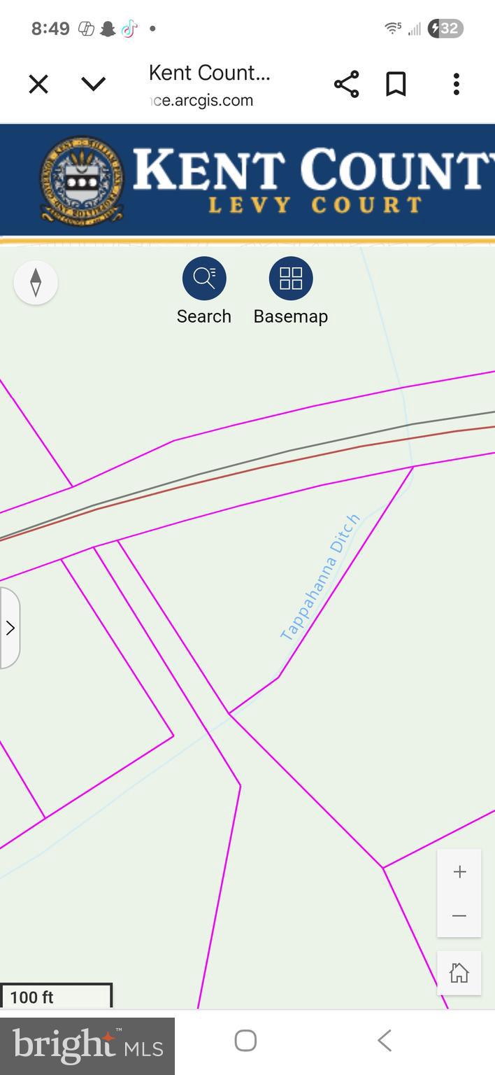 5120 Halltown Road Hartly, DE 19953 - Photo 4 of 4 a close up view of washer and dryer