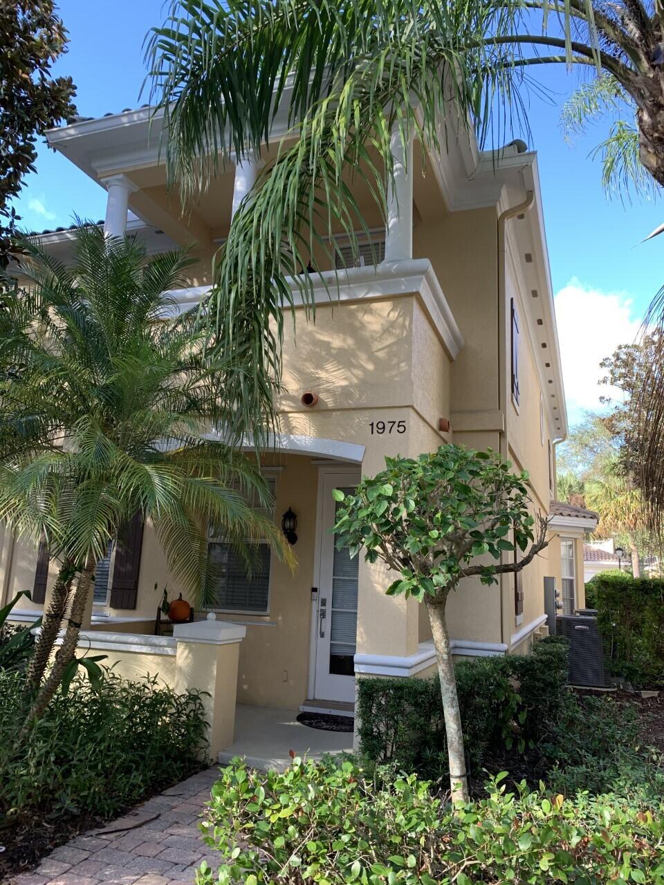 1975 Frederick Small Road Jupiter, FL 33458 - Photo 2 of 2 1975 Frederick - pic 2