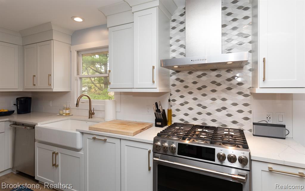 1300 Tiverton Trail Drive Rochester Hills, MI 48306 - Photo 17 of 35