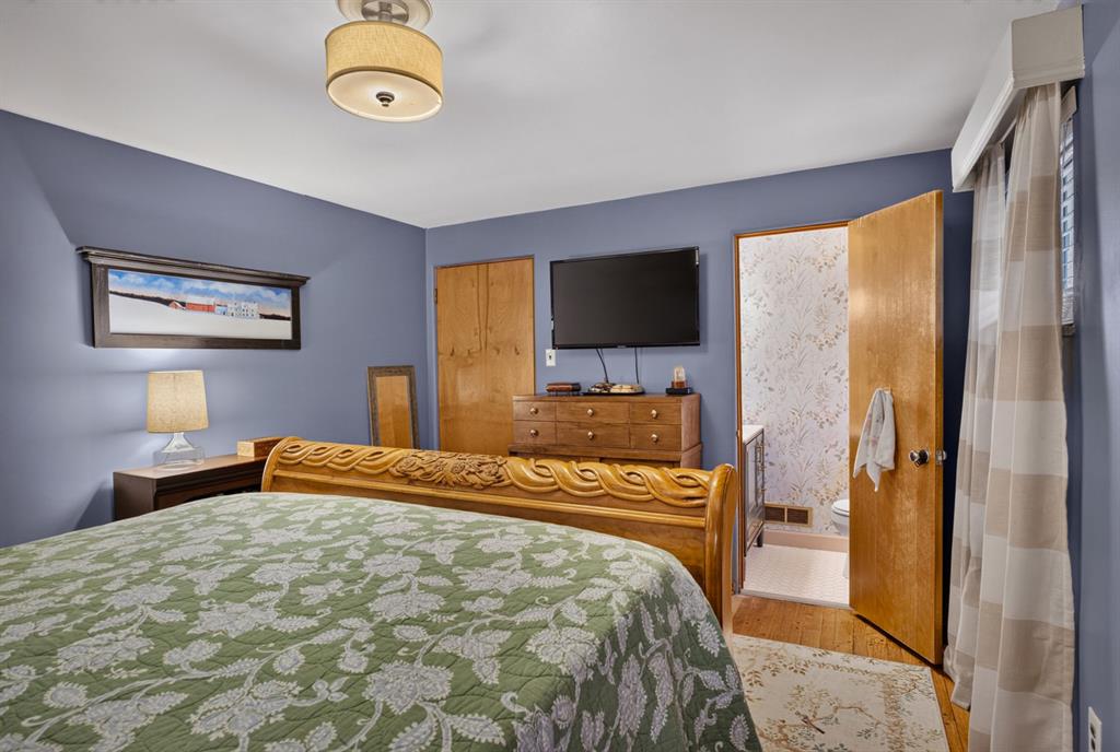 1304 Cochran Road Pittsburgh, PA 15243 - Photo 13 of 36 Gallery Image 13