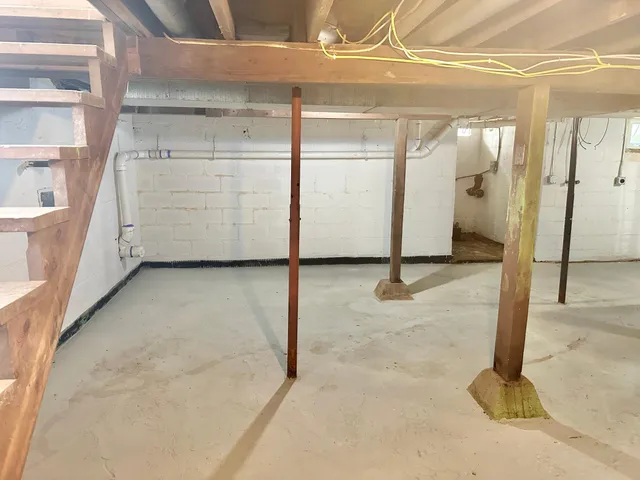 $152,000 | 1706 31st Street Southwest, Austin, MN 55912