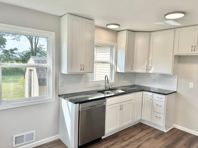 $152,000 | 1706 31st Street Southwest, Austin, MN 55912