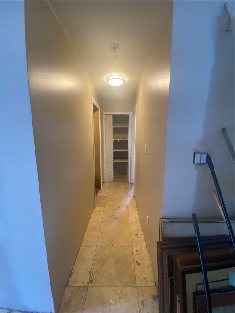 313 Reynolds Street Brunswick, GA 31520 - Photo 7 of 20