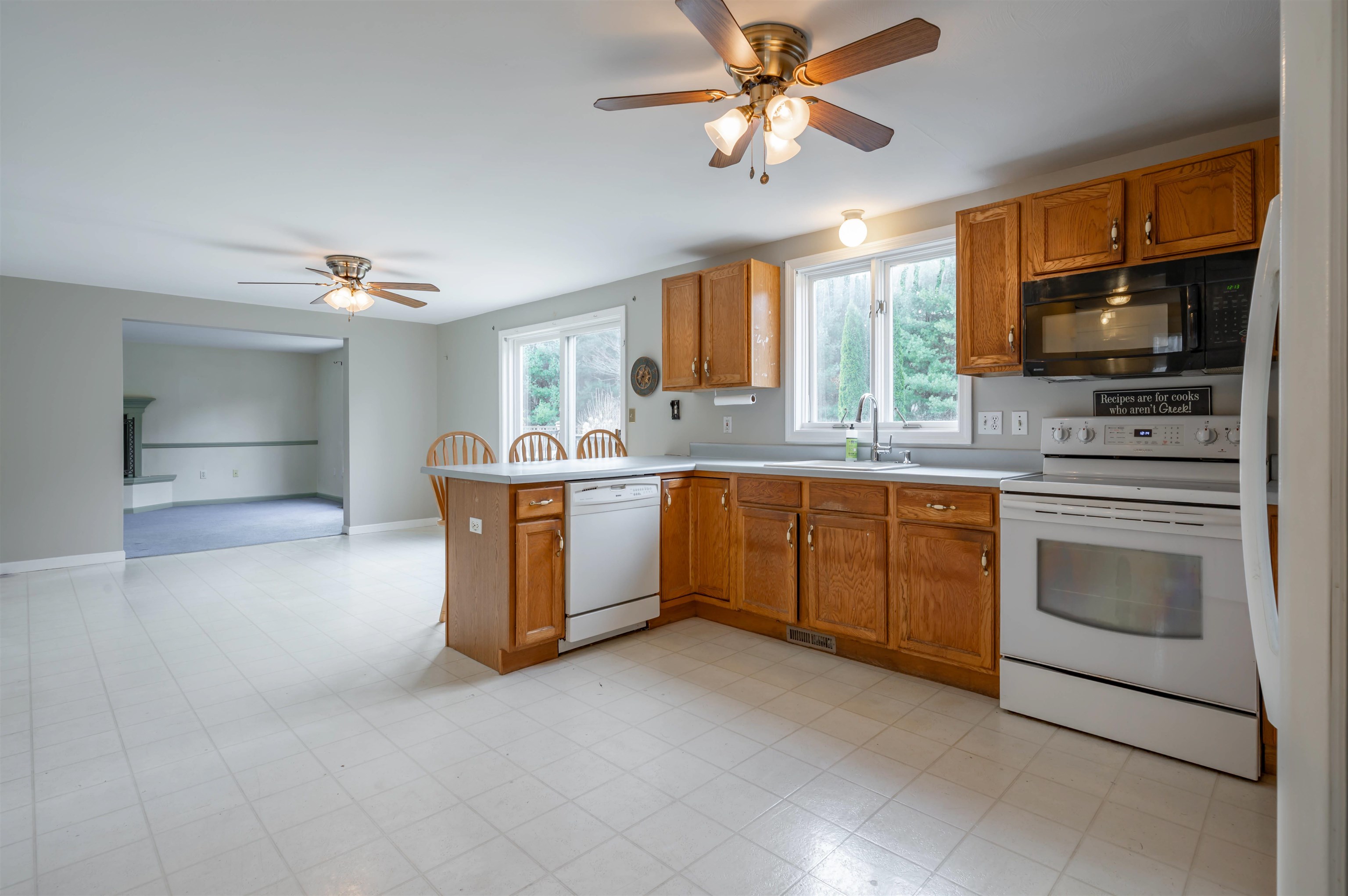 38 Mallard Point Road Merrimack, NH 03054 - Photo 5 of 52