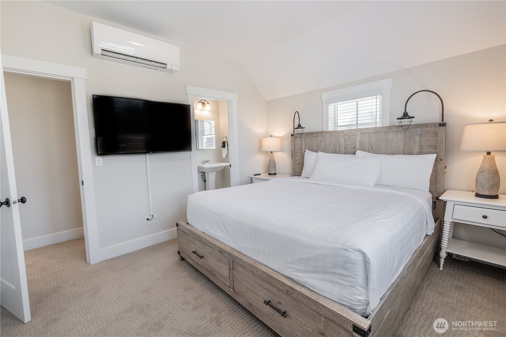 441 East Compass Street Pacific Beach, WA 98571 - Photo 20 of 34