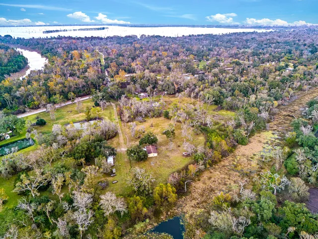 $160,000 | 209 River Road, Angleton, TX 77515