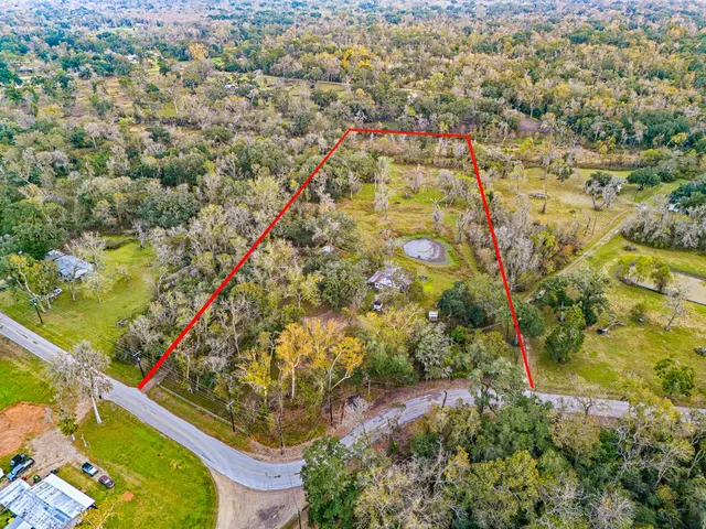 $160,000 | 209 River Road, Angleton, TX 77515