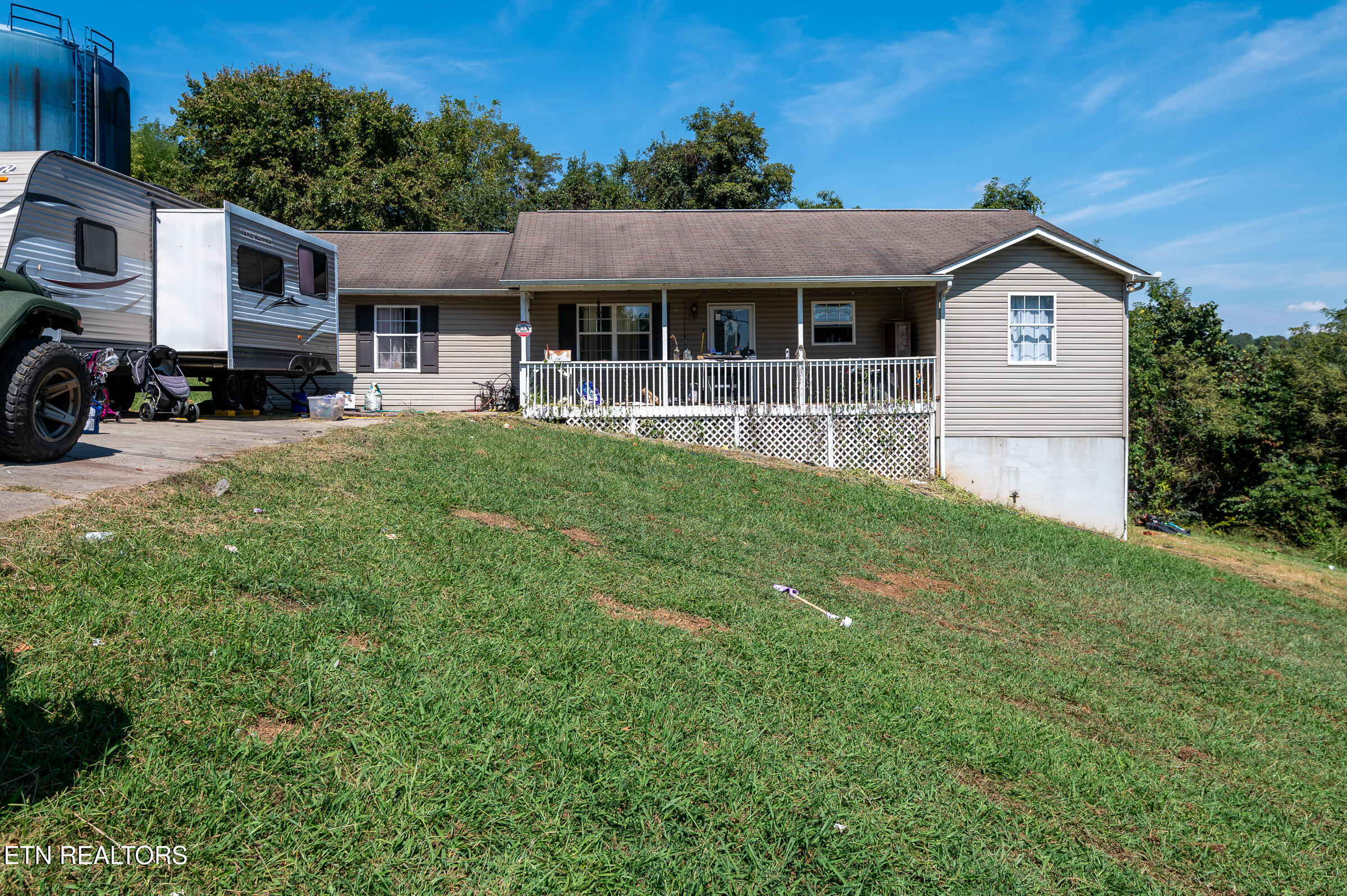 JBP_Ridgecrest885_2400px-15