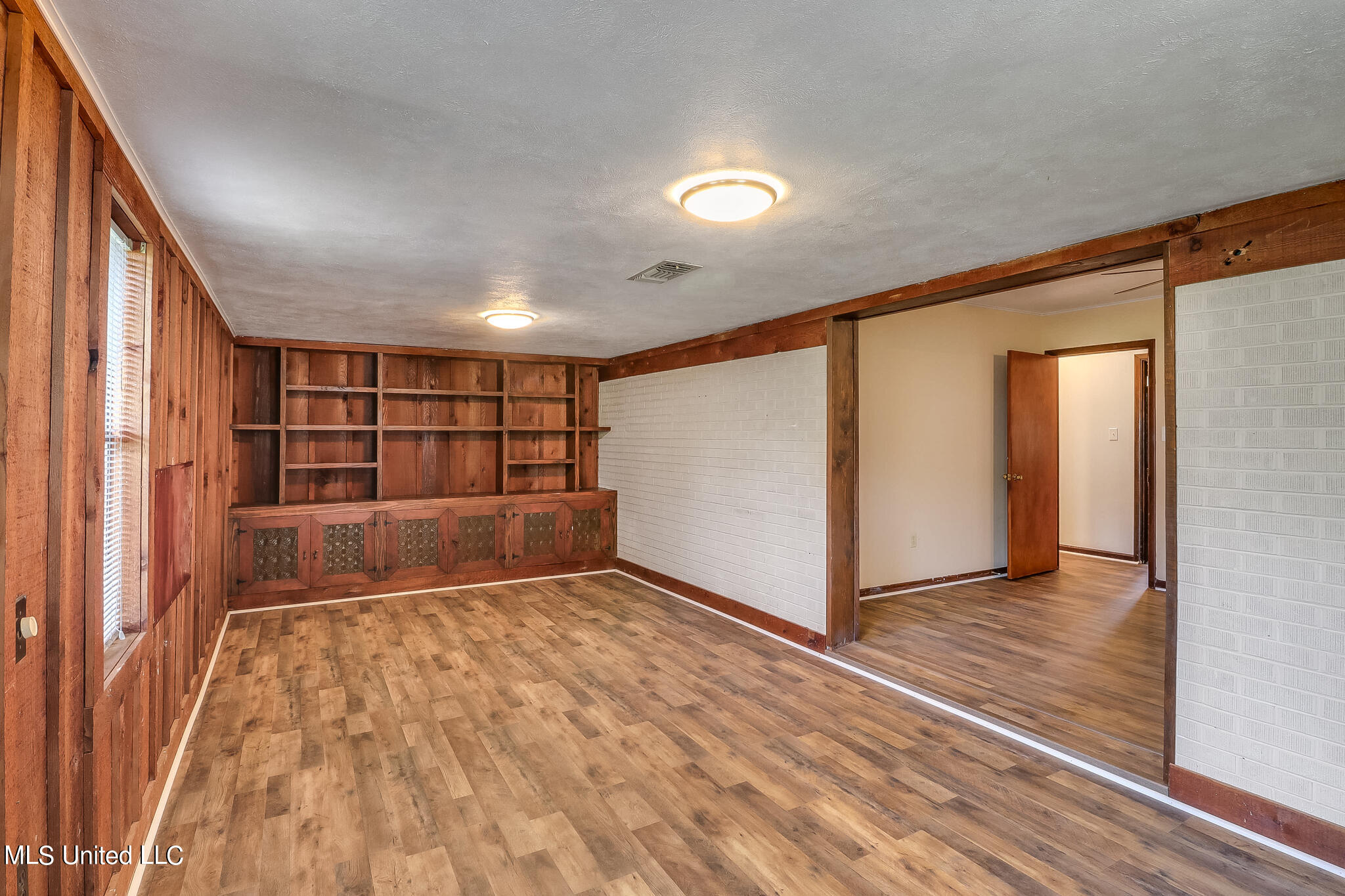 15085 Dedeaux Road Gulfport, MS 39503 - Photo 7 of 16 7