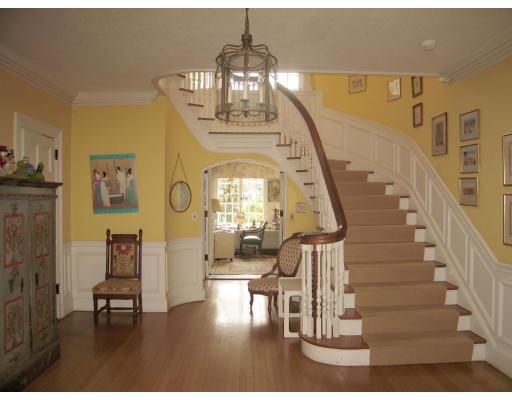 4 Worthington Road Brookline, MA 02446 - Photo 3 of 10 Gallery Image 3