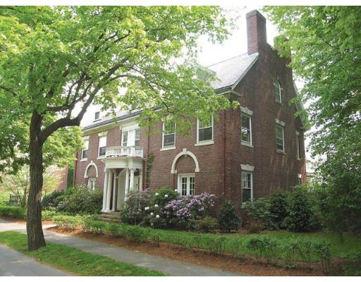 4 Worthington Road Brookline, MA 02446 - Photo 10 of 10 Gallery Image 10