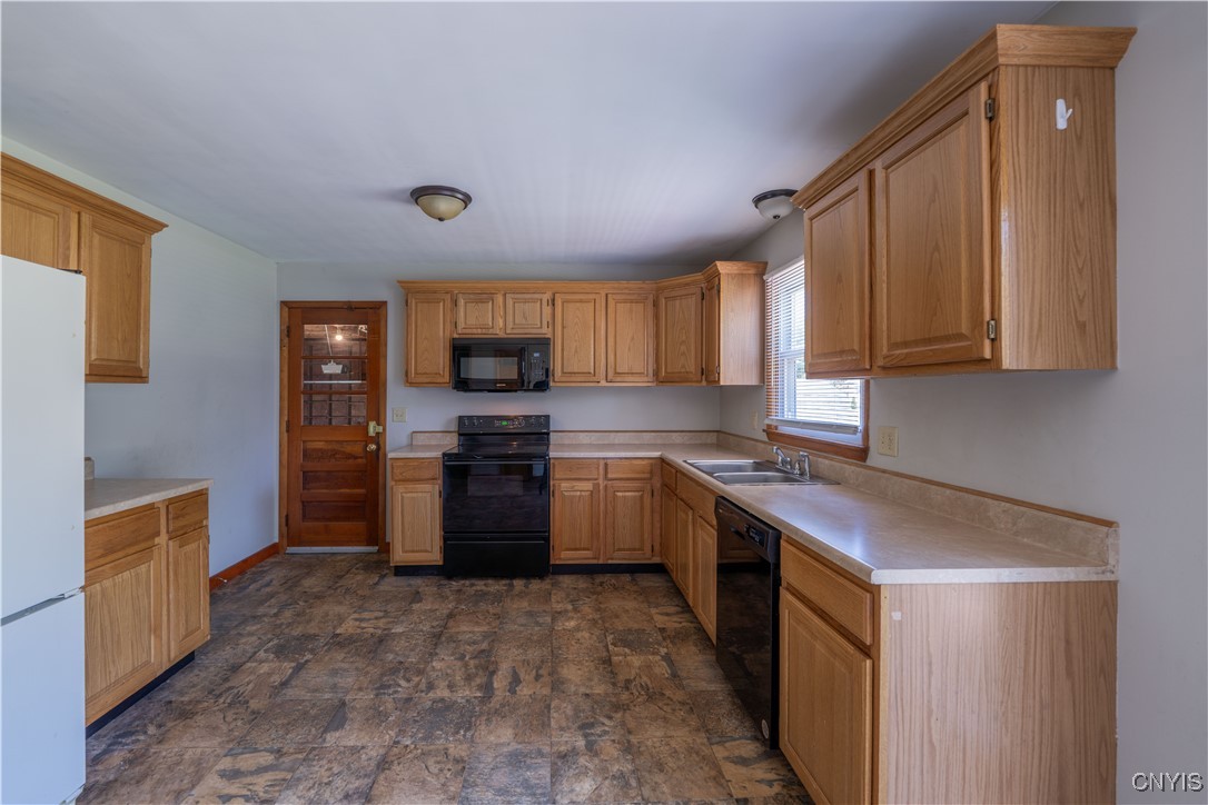 8686 Maple Lane Lee, NY 13440 - Photo 5 of 47