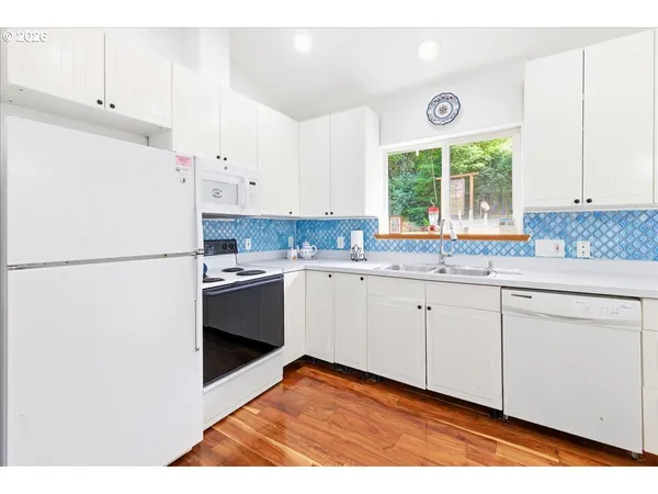 $410,000 | 142 South Quadrant Street, Rockaway Beach, OR 97136