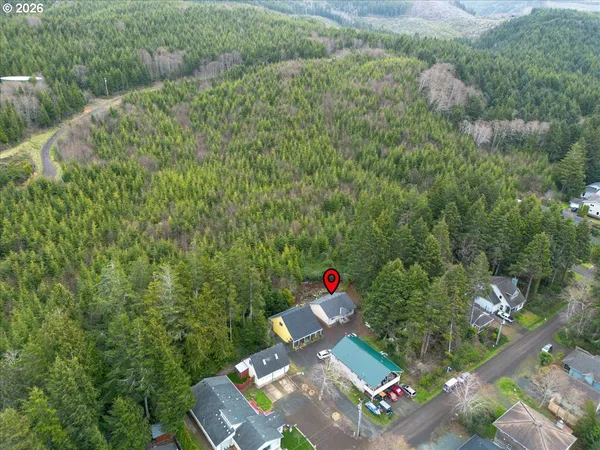 $410,000 | 142 South Quadrant Street, Rockaway Beach, OR 97136