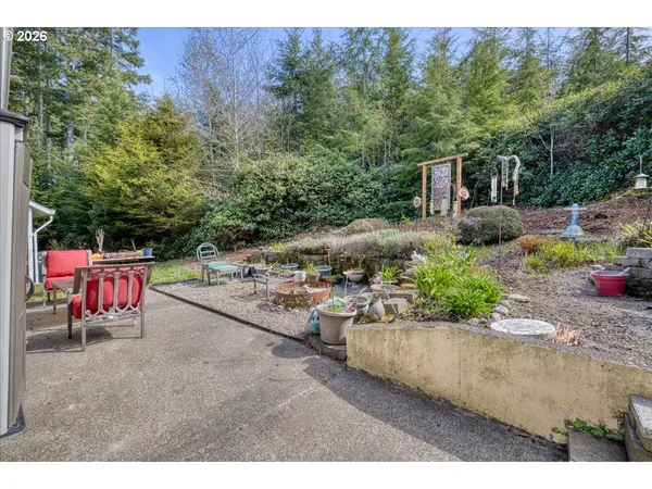 $410,000 | 142 South Quadrant Street, Rockaway Beach, OR 97136