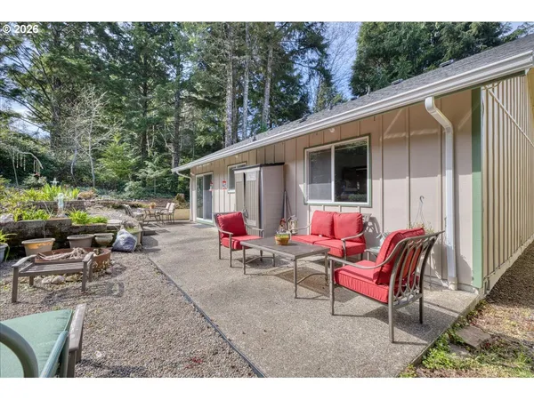 $410,000 | 142 South Quadrant Street, Rockaway Beach, OR 97136