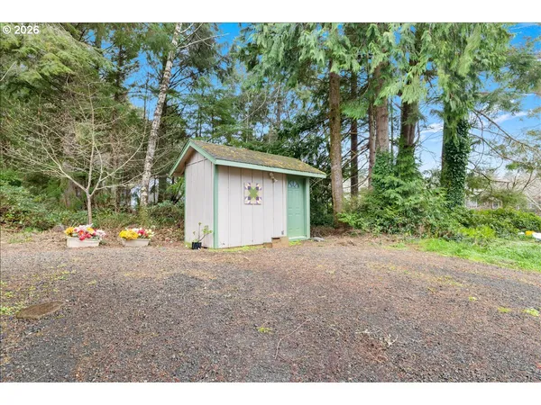 $410,000 | 142 South Quadrant Street, Rockaway Beach, OR 97136