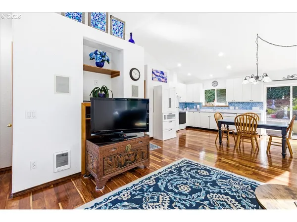 $410,000 | 142 South Quadrant Street, Rockaway Beach, OR 97136