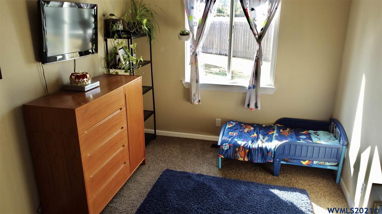 1227 Hemlock Loop Independence, OR 97351 - Photo 20 of 24 Gallery Image 20