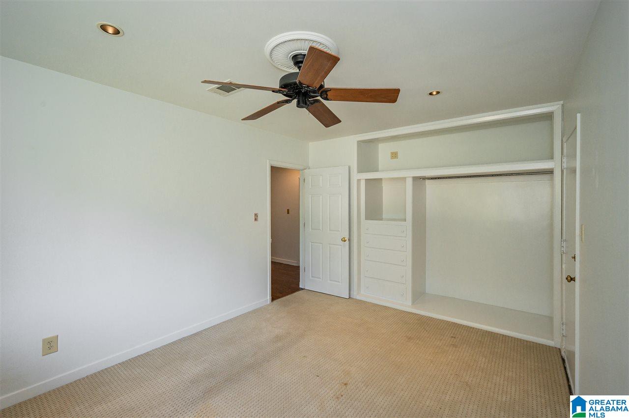 2716 Woodridge Road Birmingham, AL 35223 - Photo 24 of 37
