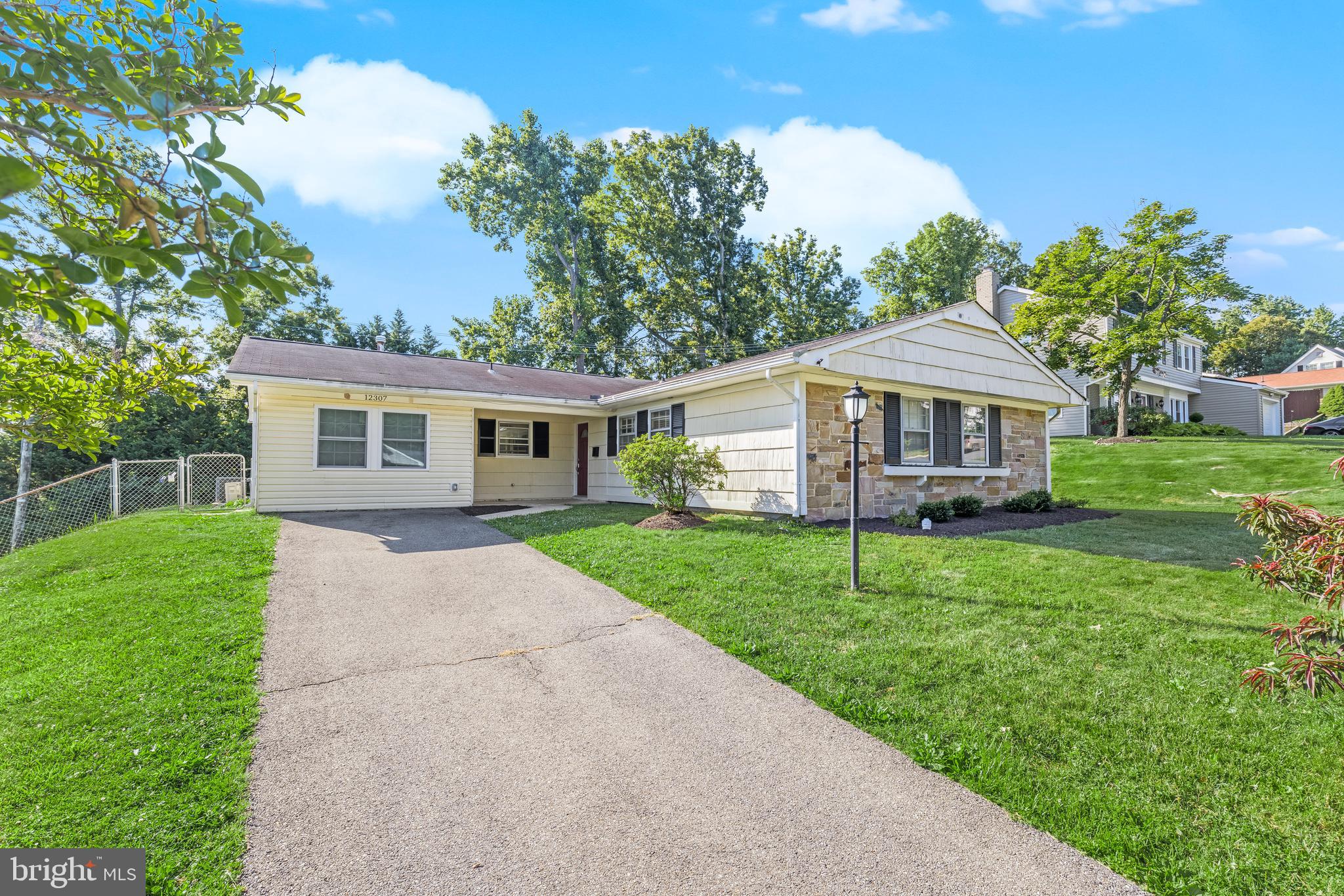 12307 Rolling Hill Lane, Bowie, MD 20715 Compass