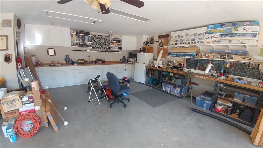 16539 Open View Road Ramona, CA 92065 - Photo 10 of 25 Detached 720 sqft with 1/2 bath, 220, TV, refrig and roll up door!