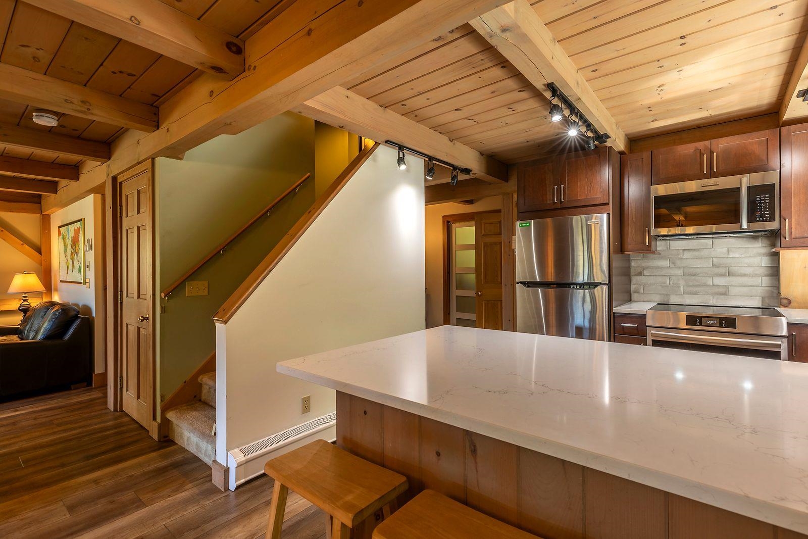 14 Mountain Haunts Road Winhall, VT 05340 - Photo 8 of 33