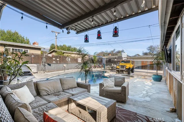 $699,888 | 762 North Redding Way, Upland, CA 91786