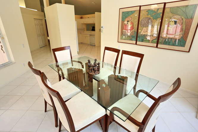 6829 Sun River Road Boynton Beach, FL 33437 - Photo 13 of 48 Contemporary
