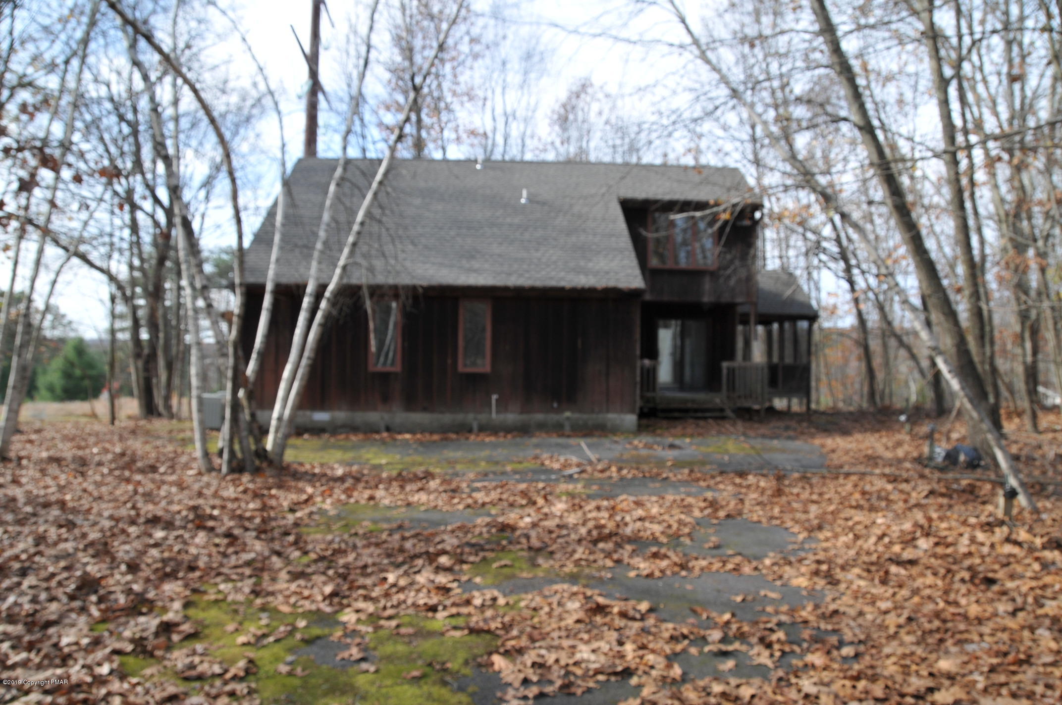 3004 Braintree Court Bushkill, PA 18324 - Photo 1 of 13 089