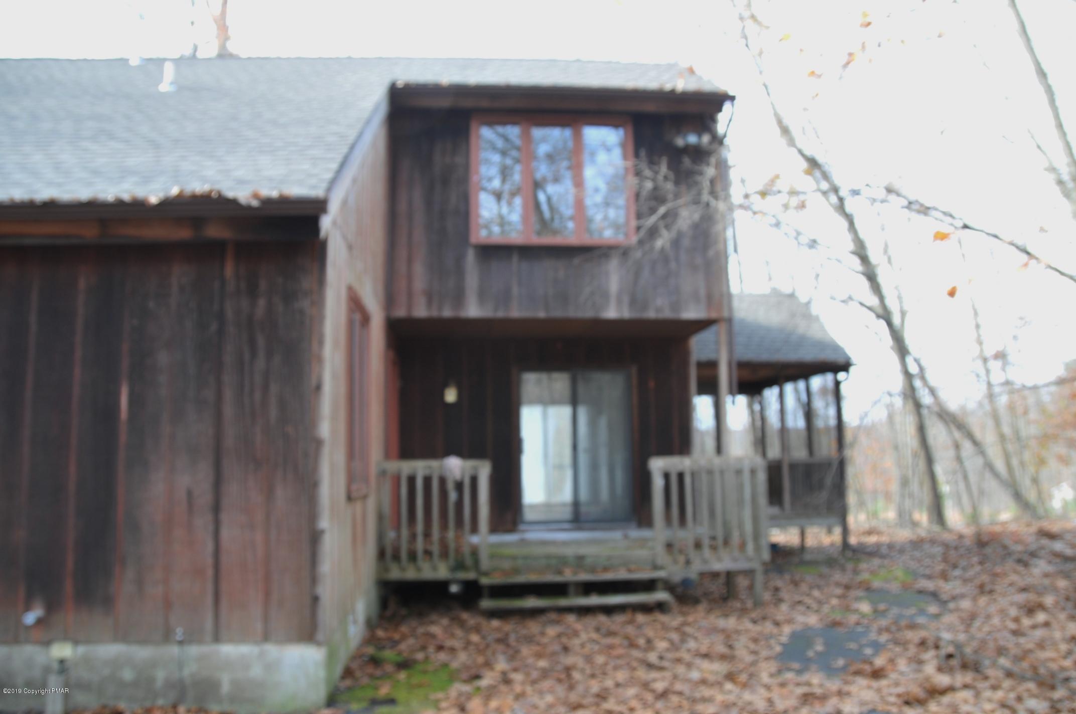 3004 Braintree Court Bushkill, PA 18324 - Photo 3 of 13 091