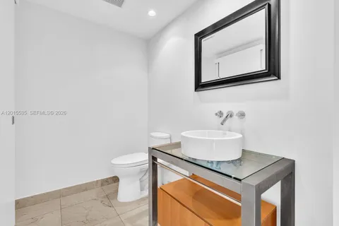 $5,800 | 6000 Indian Creek Drive, Unit 6A, Miami Beach, FL 33140