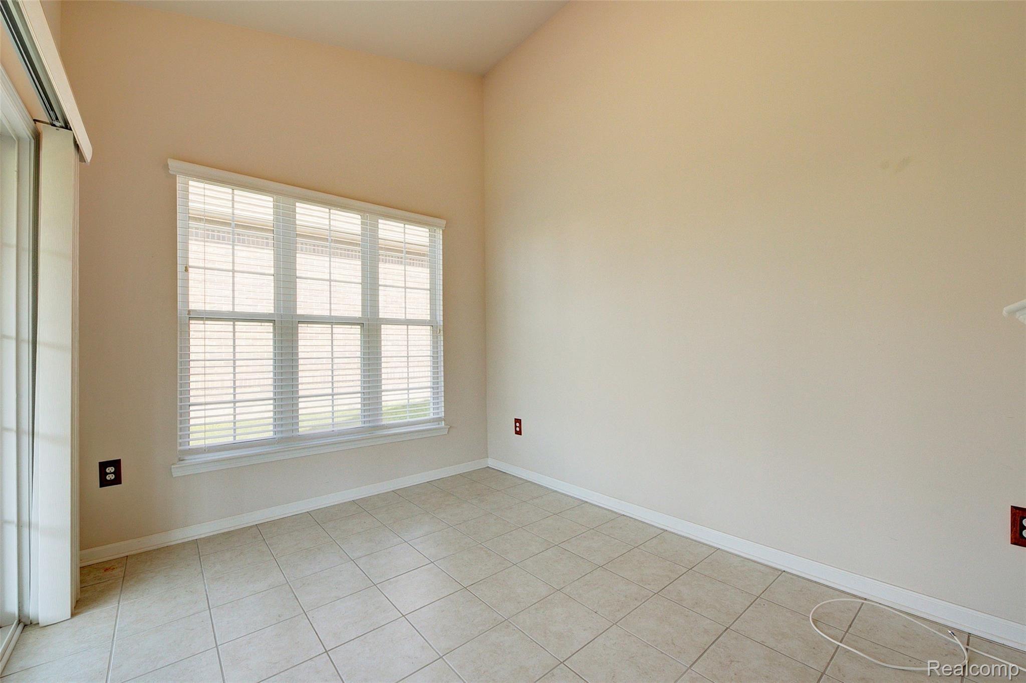 51211 Gold Ridge Lane Canton, MI 48188 - Photo 39 of 51 38 Sunroom.jpg