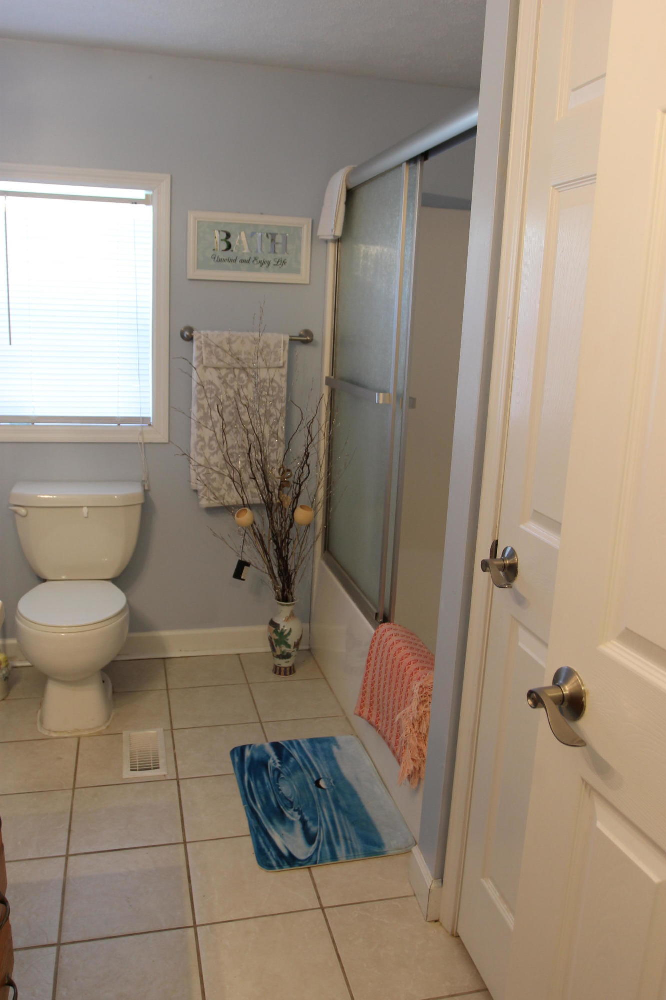 569 North Cunningham Road Seymour, TN 37865 - Photo 8 of 29 2018-03-02 03.48.54