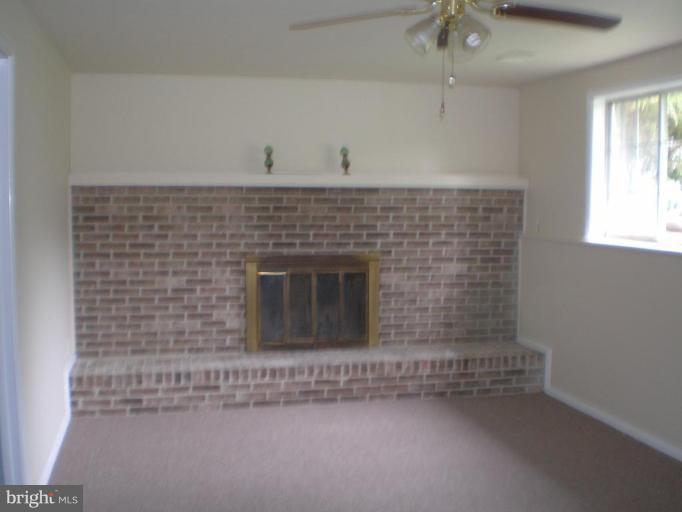 8182 Oakglen Road Manassas, VA 20110 - Photo 13 of 13 Rec Room