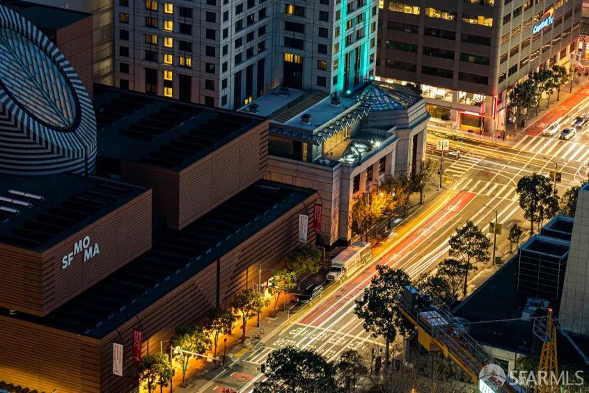 706 Mission Street, Unit 28A San Francisco, CA 94103 - Photo 27 of 30 a view of an buildings from a balcony