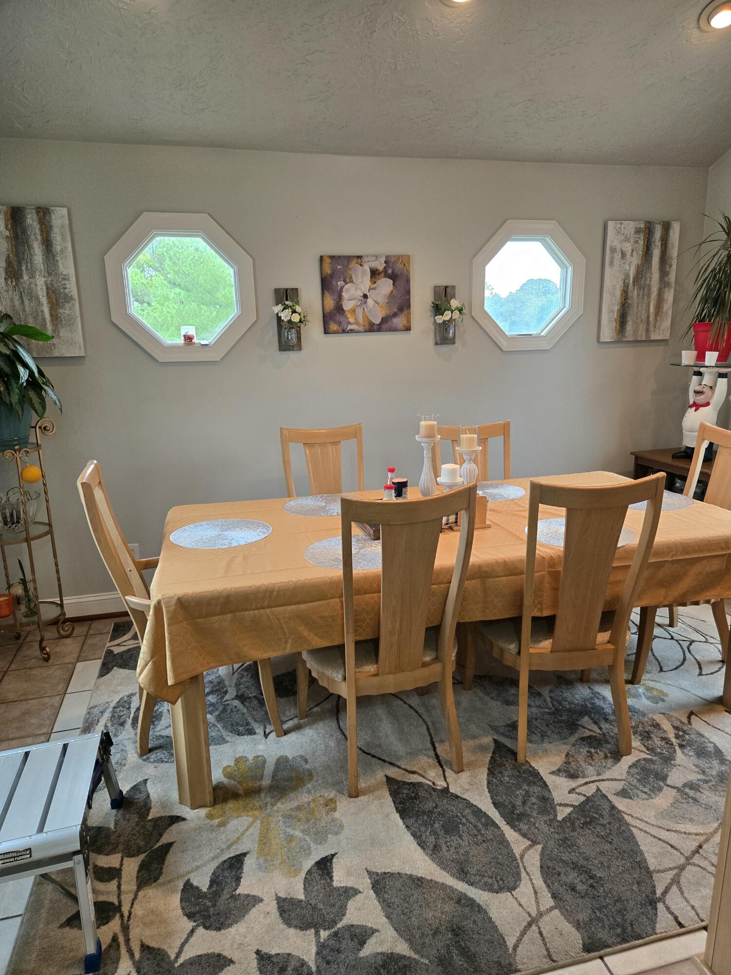 8146 Williamson Road Roanoke, VA 24019 - Photo 6 of 27 DINNING ROOM