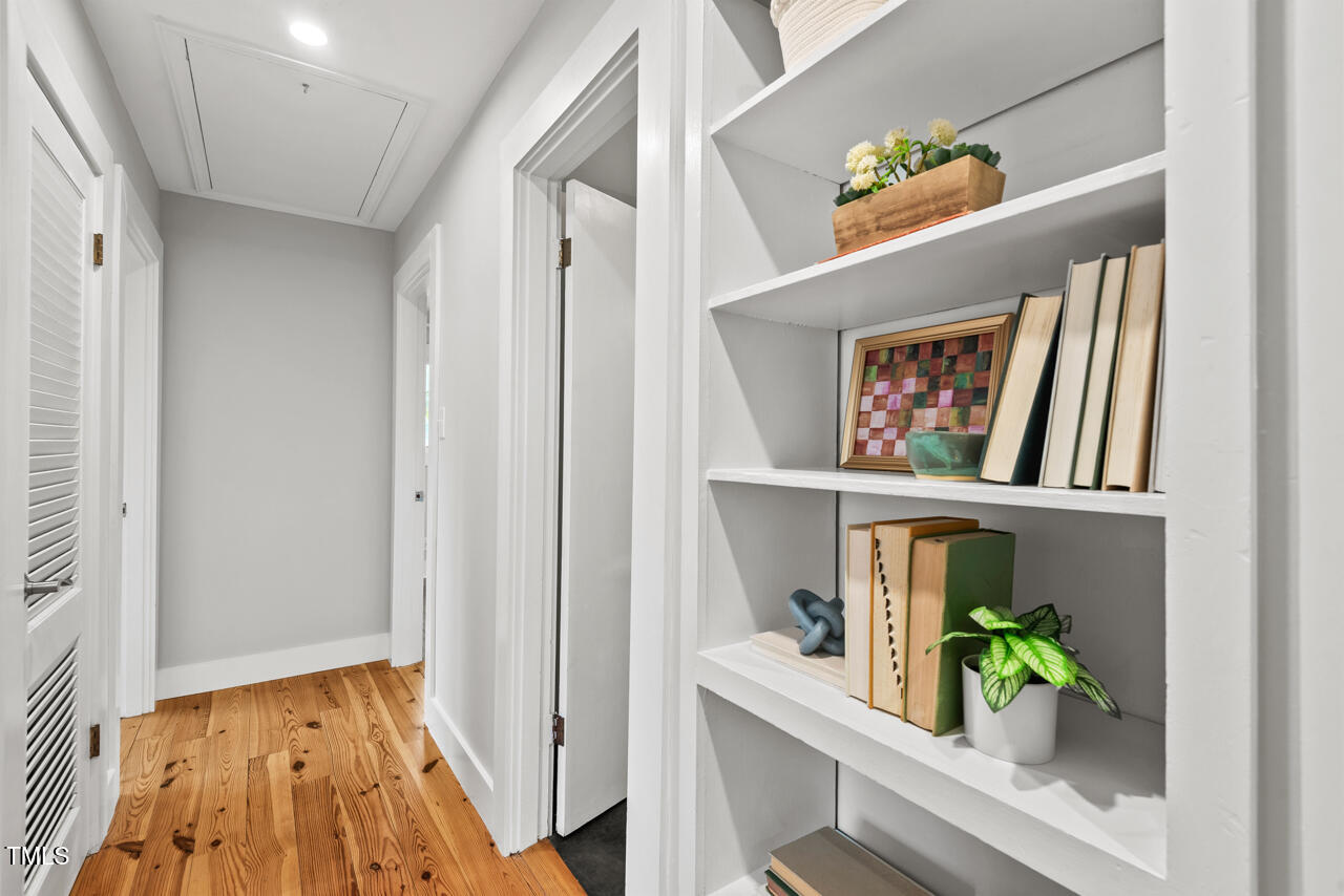3136 Dixon Road Durham, NC 27707 - Photo 26 of 47 Hall built in