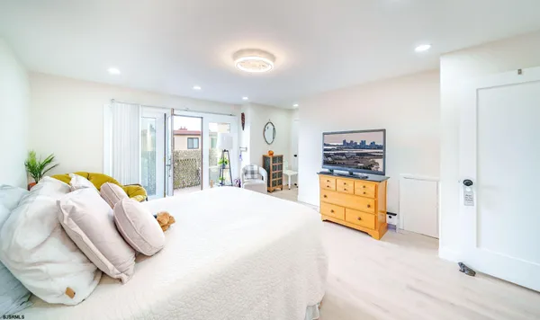 $355,000 | 18 Empire Drive, Unit 18, Egg Harbor Township, NJ 08232